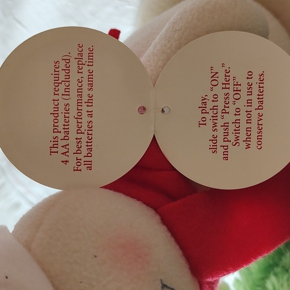 Hallmark Very Meet Trio Dancing/Singing Snowman - Picture 10 of 10